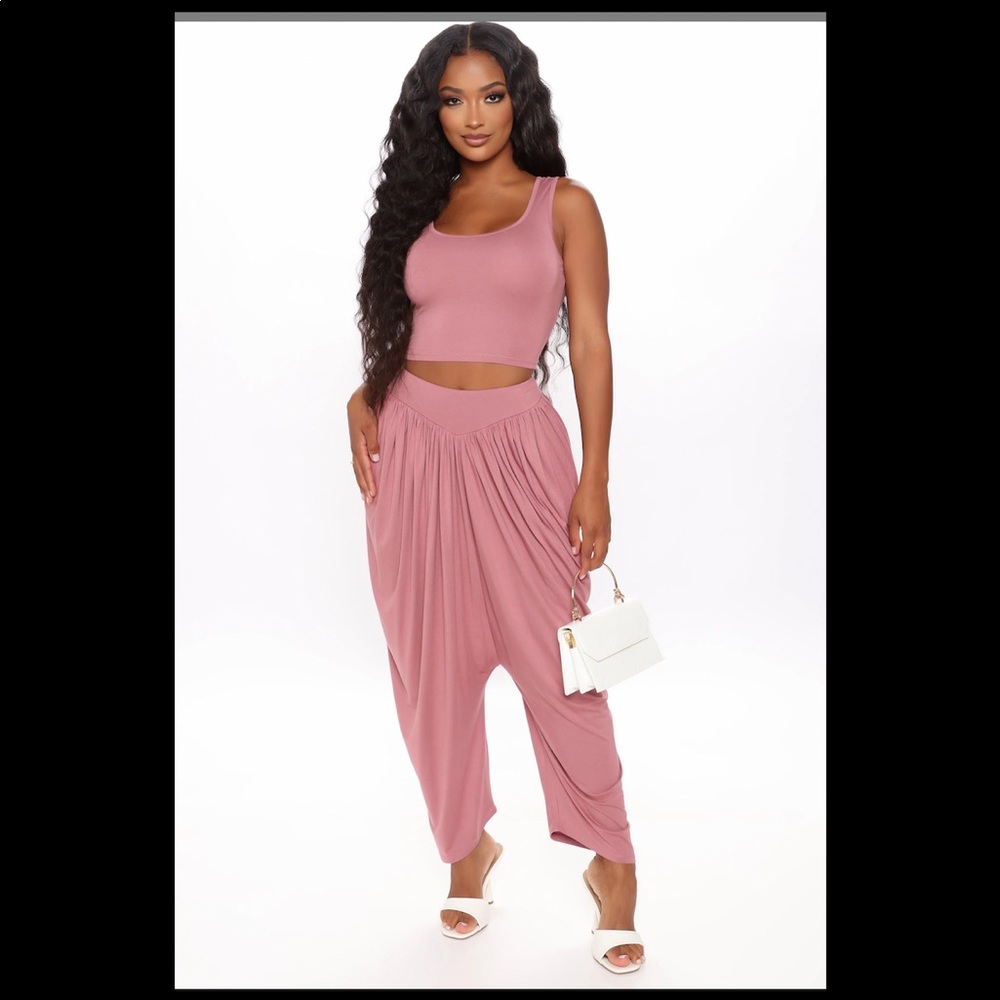 NWT Fashion Nova 2- piece Potpourri pants Set